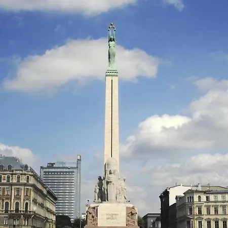 Fancy Private Student's Rooms- Late Check Out