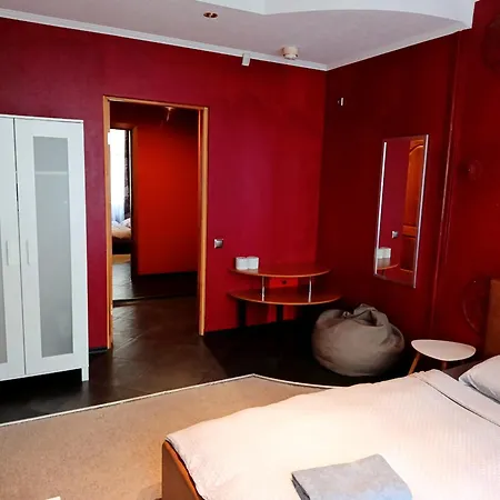 Fancy Private Student's Rooms- Late Check Out *