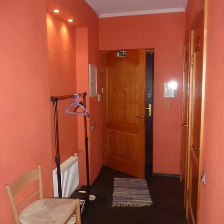 Fancy Private Student's Rooms- Late Check Out
